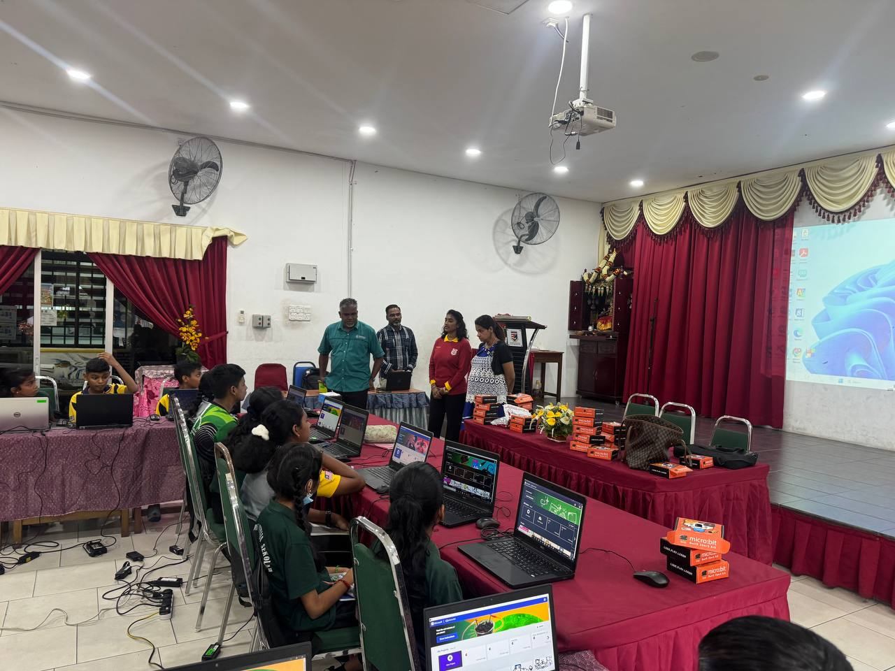STEM workshop at SJKT Gelang Patah, Johor Bahru