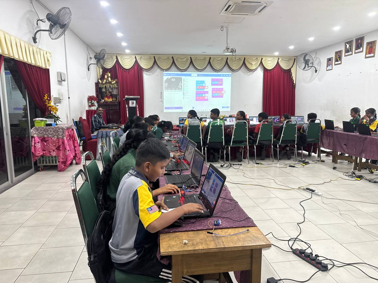 STEM workshop at SJKT Gelang Patah, Johor Bahru