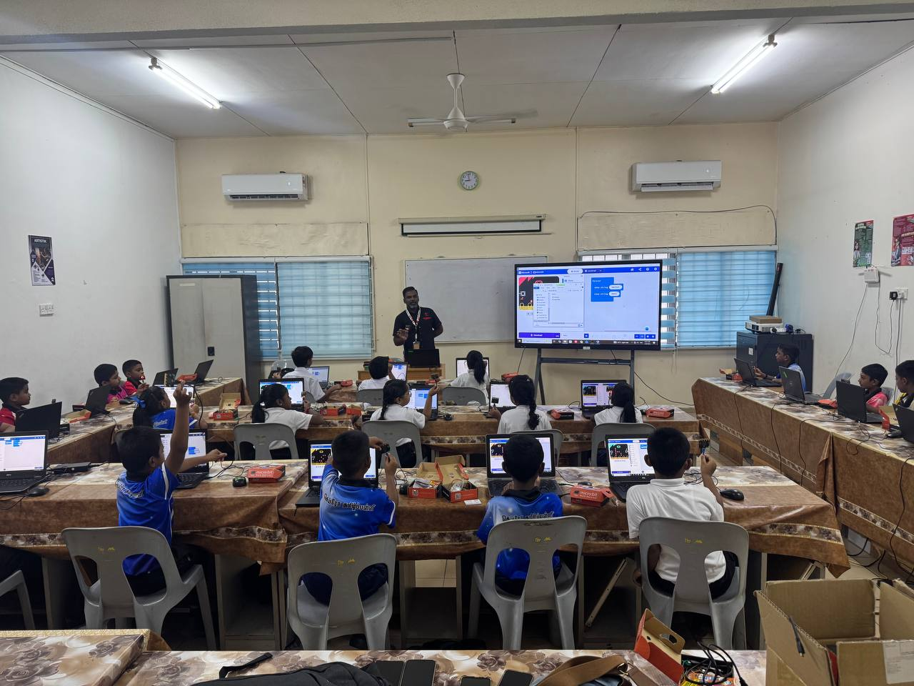 STEM workshop at SJKT Lobak, Negeri Sembilan